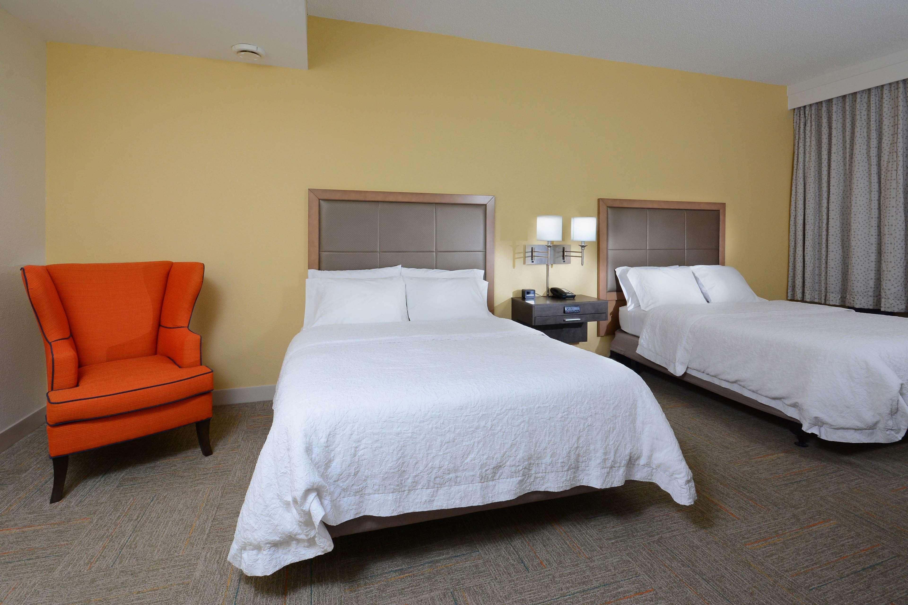 Hampton Inn Charlotte North Lake Norman Корнелиус Экстерьер фото