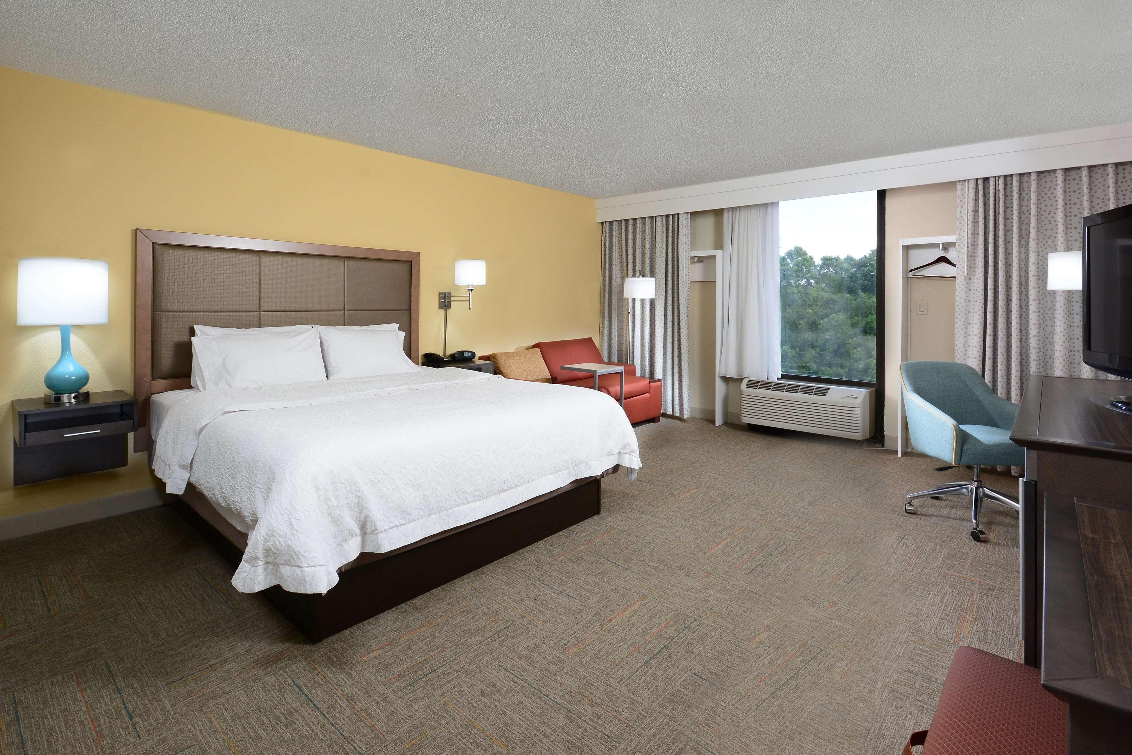 Hampton Inn Charlotte North Lake Norman Корнелиус Экстерьер фото