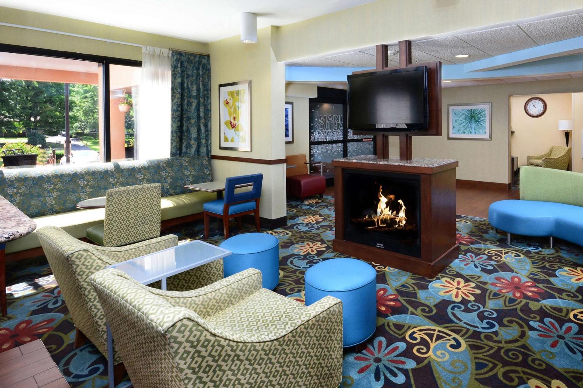 Hampton Inn Charlotte North Lake Norman Корнелиус Экстерьер фото