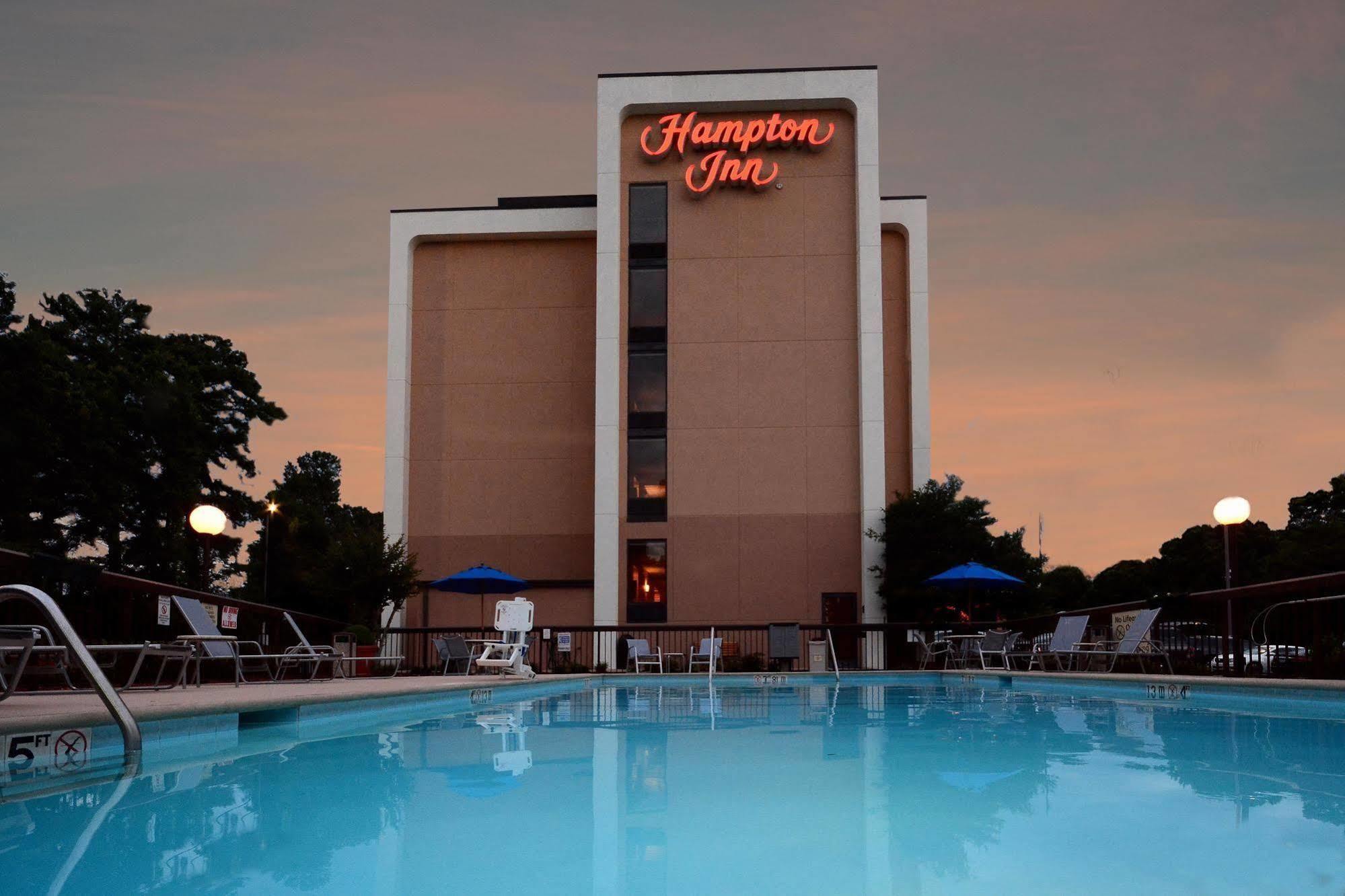 Hampton Inn Charlotte North Lake Norman Корнелиус Экстерьер фото